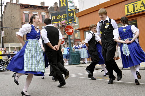 German Dancing at Wurstfest